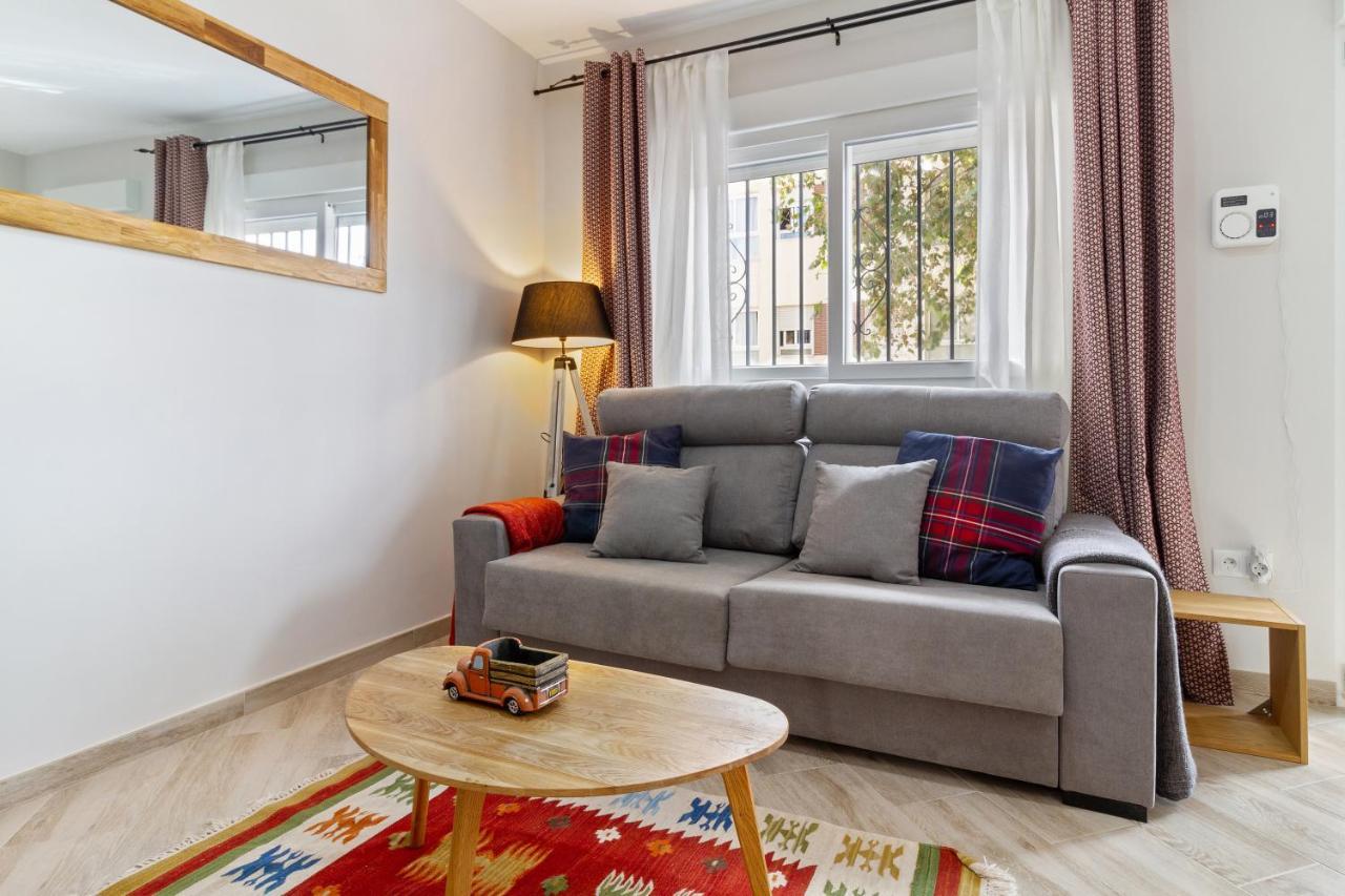 Barcelo 21: Centrally Located Attic with Terrace and Studio Retreat Malaga Exterior photo
