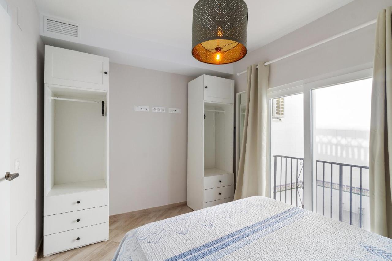 Barcelo 21: Centrally Located Attic with Terrace and Studio Retreat Malaga Exterior photo