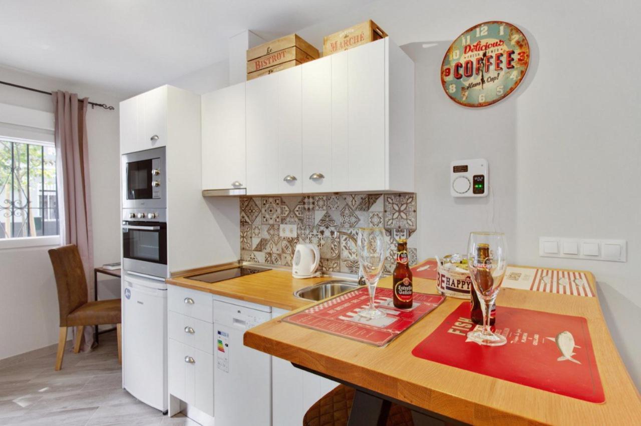 Barcelo 21: Centrally Located Attic with Terrace and Studio Retreat Malaga Exterior photo