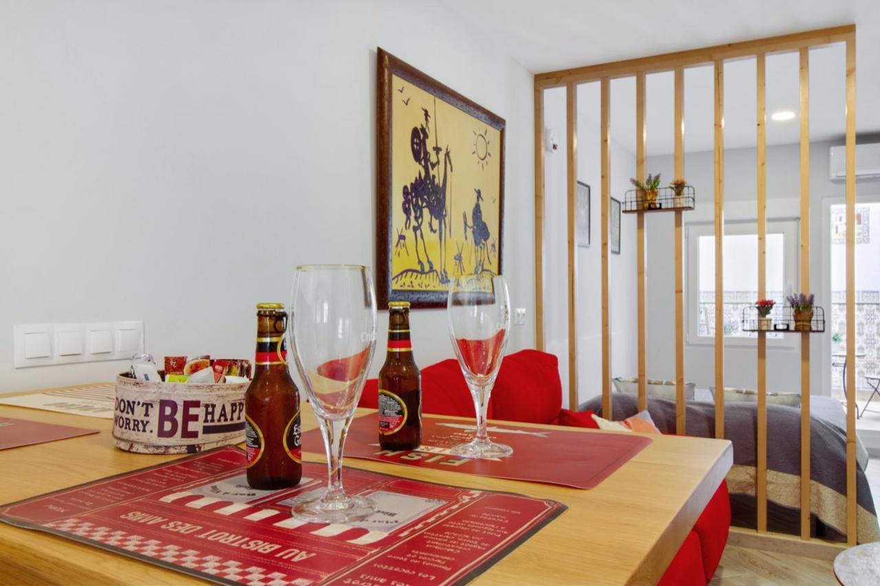 Barcelo 21: Centrally Located Attic with Terrace and Studio Retreat Malaga Exterior photo